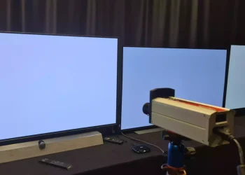 OLED endurance test shows effects The first results from the test center