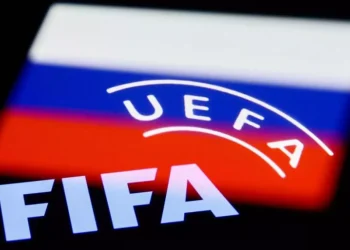 #War in Ukraine #Fifa and #Uefa suspend Russia - Sport