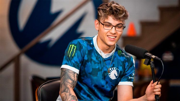 Counter-Strike-CSGO-Twistzz-Russel-Van-Dulken