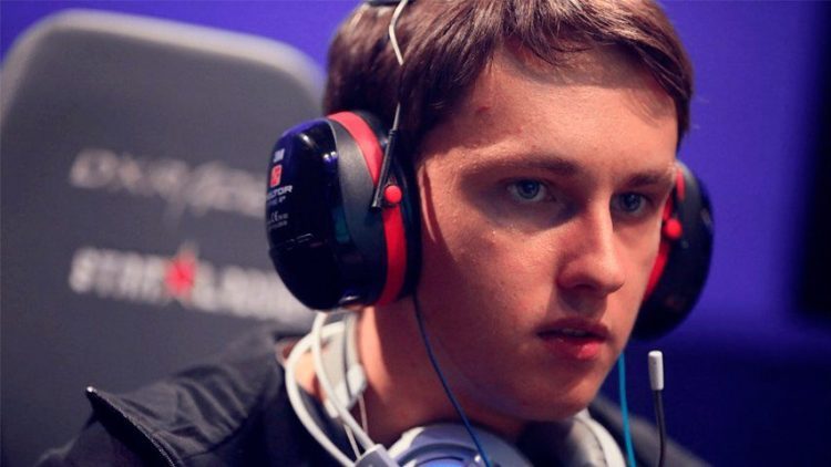 Dota-2-Player-Chuvash-Evgeniy-Makarov