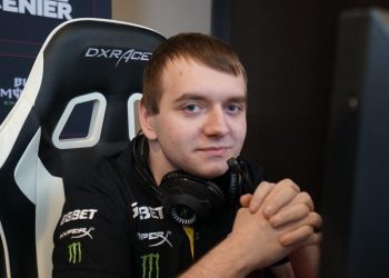 Dota 2 Player - Crystallize - Vladyslav Krystanek