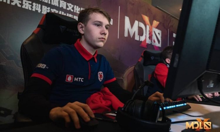 Dota 2 Player - Shahlo - Maxim Abramovskikh