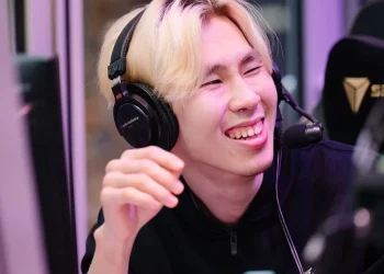 Dota-2-Player-TORONTOTOKYO-Alexander-Khertek