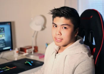 Dota-2-Player-Taiga-Tommy-Le.