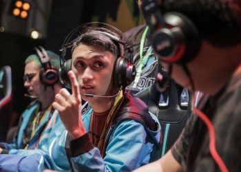 Dota 2 Player - MidOne - Yeik Nai Zheng
