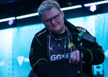 Ukrainian top team fires Russian captain for posing 'high risk to reputation'