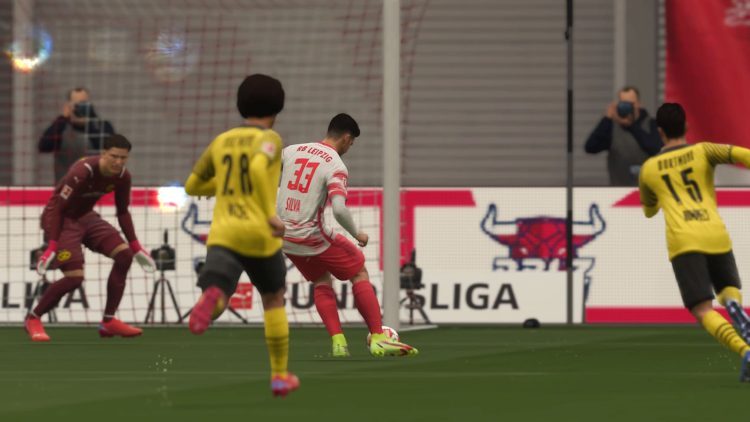 10 helpful pro tips for FIFA 22