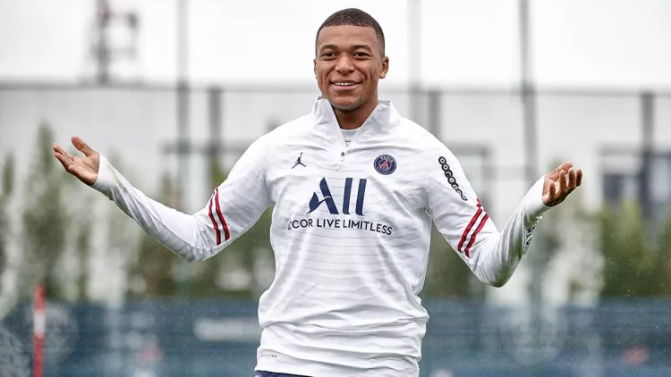New images for FIFA 22 cover: Mbappé about to move to Real Madrid?