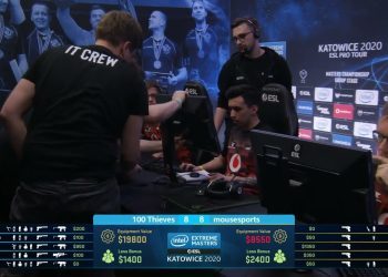 F1 pit stop but in CS:GO