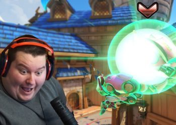 I spectated bronze but realized that Dva bomb is OP!!!!