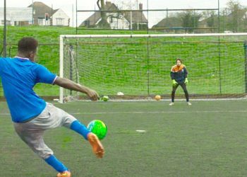 INSANE 2 TOUCH CHALLENGE! - @F2FREESTYLERS WOULD BE PROUD!
