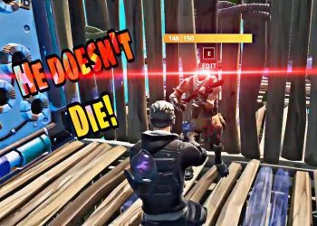 Kid in FORTNITE has GODMODE Hacks