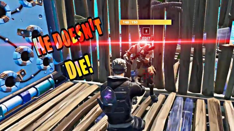Kid in FORTNITE has GODMODE Hacks