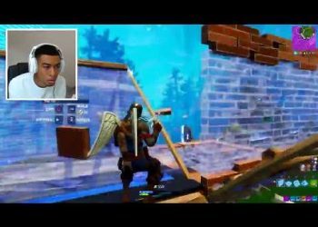 NEW How To Stretch Your Screen On Console!   Fortnite Stretched PS4 Xbox