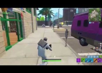 TOP 10 TOP TIPS TO BECOME A GOD AT FORTNITE (Tips & Trick To Get Better And Crush It)