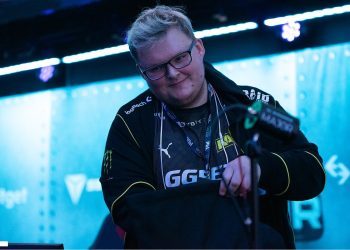 Ukrainian top team fires Russian captain