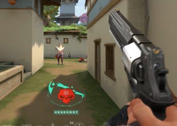 playing mccree in VALORANT