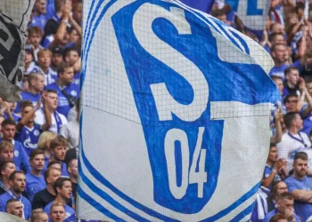 FC Schalke 04 kicks eSportsman out - because he is completely derailed