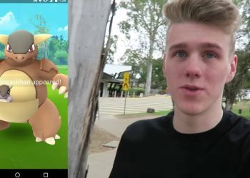 POKEMON GO ON THE AIRPLANE