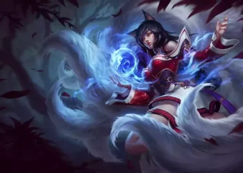 Focus on LoL Champion Ahri - Best Mid-Laner Build