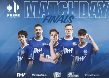 Schalke suspends pro just 4 hours before important match - Because he flamed a flamer Untermensch (subhuman)