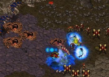 Force (Z) v Shuttle (P) on Fighting Spirit - StarCraft - Brood War REMASTERED